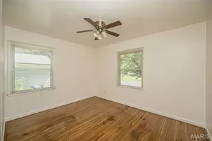 207 Midlothian Rd, Saint Louis, MO 63137 - Photo 18