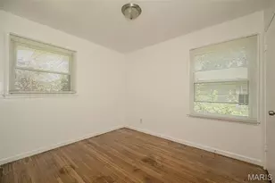 207 Midlothian Rd, Saint Louis, MO 63137 - Photo 22