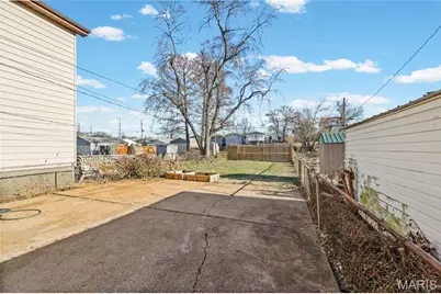 7708 Tennessee Avenue, Saint Louis, MO 63111 - Photo 18