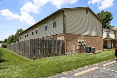 27 Park Charles Boulevard #B, Saint Peters, MO 63376 - Photo 6