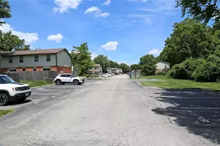 27 Park Charles Blvd, Saint Peters, MO 63376 - Photo 8