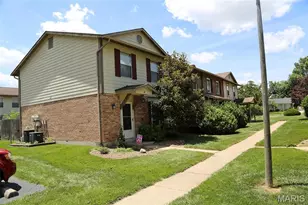 27 Park Charles Blvd, Saint Peters, MO 63376 - Photo 2