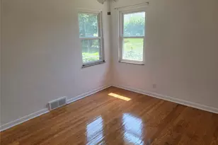7448 Morgan Ford Rd, Saint Louis, MO 63116 - Photo 10