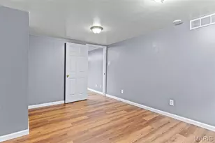 3064 Sedan Dr, Saint Louis, MO 63125 - Photo 20