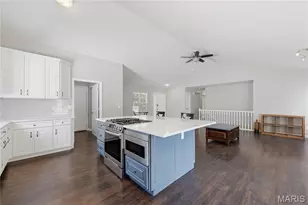 6 Feise Forest Ct, O'Fallon, MO 63368 - Photo 4