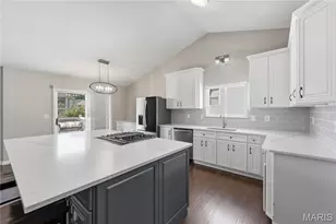 6 Feise Forest Ct, O'Fallon, MO 63368 - Photo 6