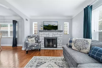 5701 Tholozan Avenue, Saint Louis, MO 63109 - Photo 10