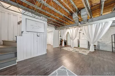 5701 Tholozan Avenue, Saint Louis, MO 63109 - Photo 22