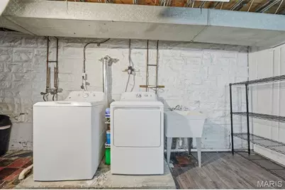 5701 Tholozan Avenue, Saint Louis, MO 63109 - Photo 24