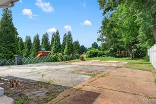 7917 Hicks Ave, Saint Louis, MO 63117 - Photo 26