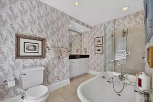 420 Yorkshire Pl, Webster Groves, MO 63119 - Photo 28