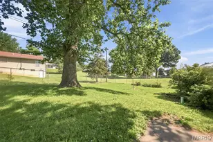 205 Hillcrest Dr, Elsberry, MO 63343 - Photo 42