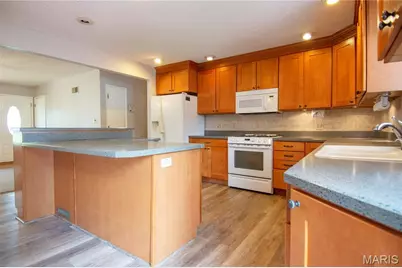 4001 High Aire, Saint Louis, MO 63125 - Photo 8