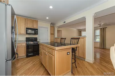 7564 Wydown Boulevard #1B, Saint Louis, MO 63105 - Photo 10