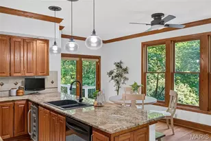 12461 W Watson Rd, Saint Louis, MO 63127 - Photo 16