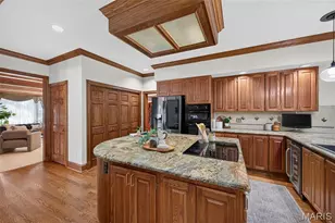 12461 W Watson Rd, Saint Louis, MO 63127 - Photo 14