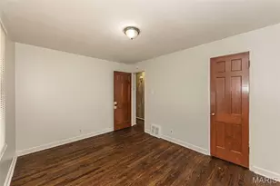 10139 Cabot Dr, Bellefontaine Neighbors, MO 63137 - Photo 12