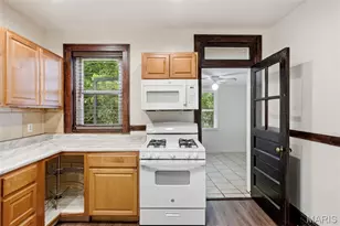 3850 Kingsland Ct, Saint Louis, MO 63116 - Photo 22