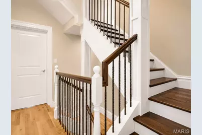 2329 Hickory Street, Saint Louis, MO 63104 - Photo 10