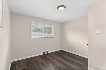 1695 Marshall Court, Florissant, MO 63031 - Photo 14