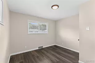1695 Marshall Ct, Florissant, MO 63031 - Photo 14