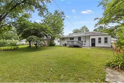 1695 Marshall Court, Florissant, MO 63031 - Photo 24