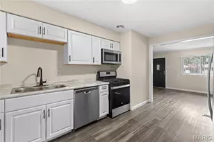 1695 Marshall Ct, Florissant, MO 63031 - Photo 10