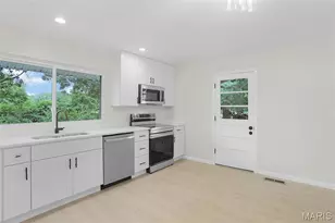 1036 Orchard Lakes Dr, Saint Louis, MO 63146 - Photo 22