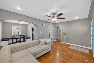 649 Rochester Dr, Mehlville, MO 63125 - Photo 10