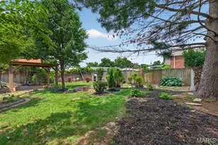 649 Rochester Dr, Mehlville, MO 63125 - Photo 60