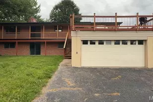 225 Day Dr, Ferguson, MO 63135 - Photo 2