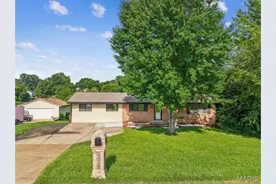 225 Day Drive, Ferguson, MO 63135 - Photo 1