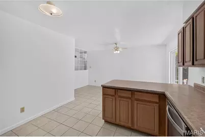 5421 Valleyside Lane, Saint Louis, MO 63128 - Photo 24