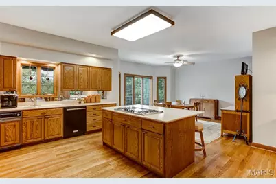 1075 Eureka Road, Eureka, MO 63025 - Photo 14