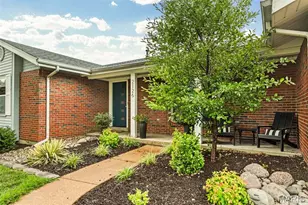 2126 England Town Rd, Oakville, MO 63129 - Photo 4