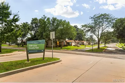 2126 England Town Road, Oakville, MO 63129 - Photo 82