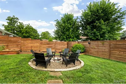 2126 England Town Road, Oakville, MO 63129 - Photo 68