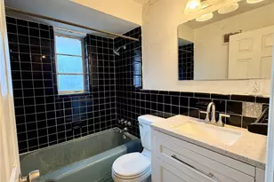 3740 Park Crest Dr, Saint Louis, MO 63125 - Photo 6