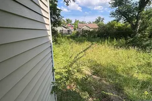 2126 Erick Ave, Saint Louis, MO 63121 - Photo 12