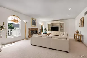 3772 Greenmoor Gardens Ct, Florissant, MO 63034 - Photo 6