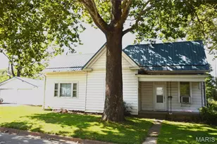 602 Moore St, Farmington, MO 63640 - Photo 2