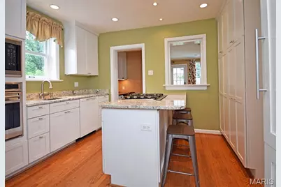 51 Webster Acres, Webster Groves, MO 63119 - Photo 6