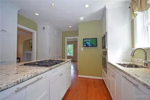 51 Webster Acres, Webster Groves, MO 63119 - Photo 8