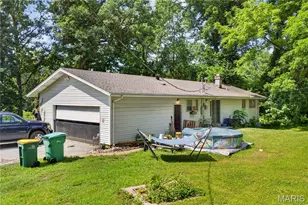 10500 Toelle Ln, Saint Louis, MO 63137 - Photo 8