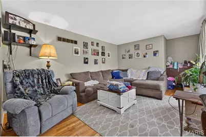 10500 Toelle Lane, Saint Louis, MO 63137 - Photo 18