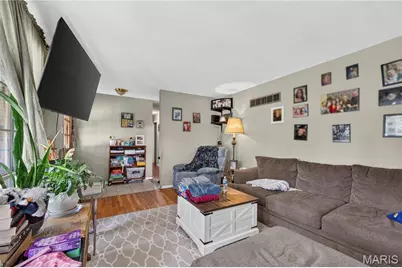 10500 Toelle Lane, Saint Louis, MO 63137 - Photo 18