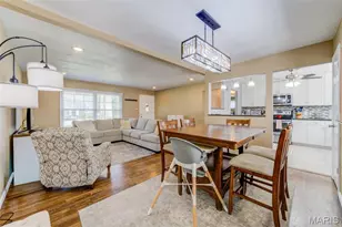 7200 Marlton Ln, Saint Louis, MO 63123 - Photo 6