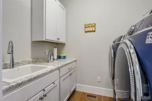 16472 Edge Water Ave, Chesterfield, MO 63017 - Photo 26
