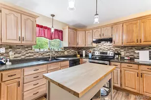 1308 Cave Springs Estate Dr, Saint Peters, MO 63376 - Photo 24