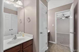 1731 Preston Centre Dr, Fenton, MO 63026 - Photo 32